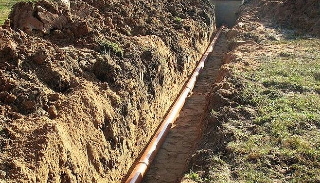 Копка траншей для водопровода в Усинске: цена за метр от 936 руб.