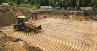 Разработка котлована Усинск, цена от 312 руб./м3.